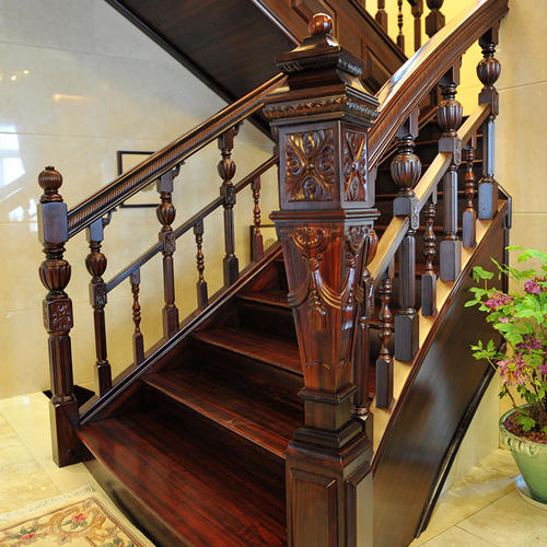上海木楼梯维修，翻新 ，上漆